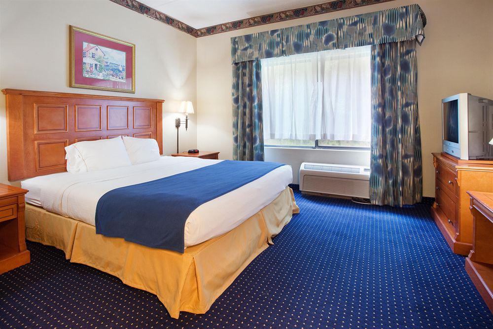 Savannah Gateway Hotel & Suites Georgetown Ruang foto