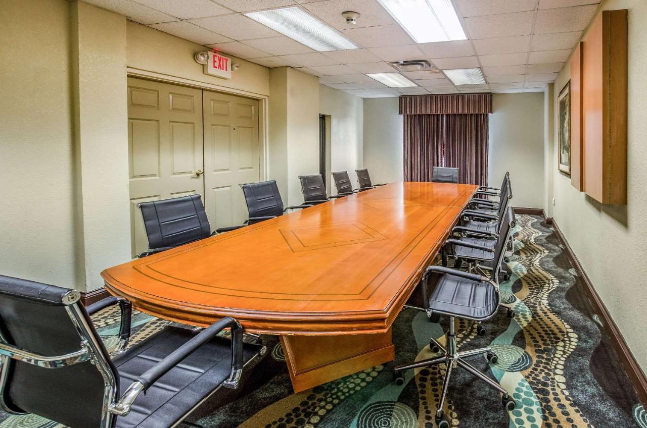 Savannah Gateway Hotel & Suites Georgetown Bagian luar foto