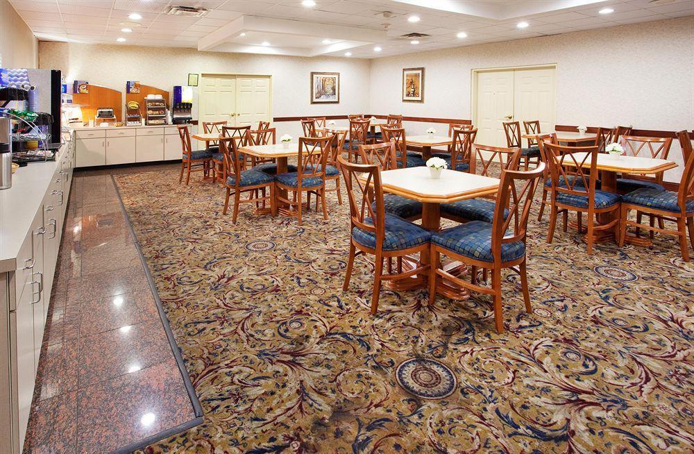 Savannah Gateway Hotel & Suites Georgetown Bagian luar foto