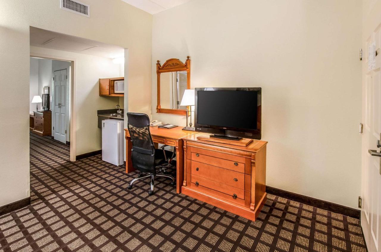 Savannah Gateway Hotel & Suites Georgetown Bagian luar foto
